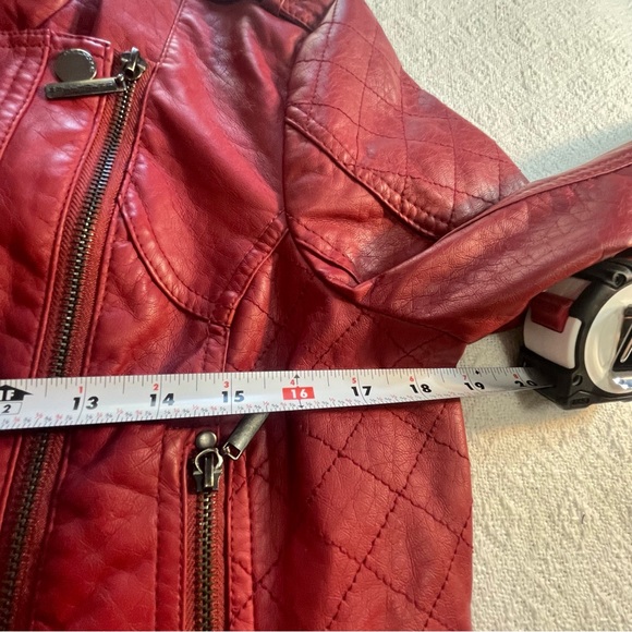 Dollhouse Women's Bold Maroon Faux‎ Leather Jacket Size Large- A lot of Style - Picture 4 of 16